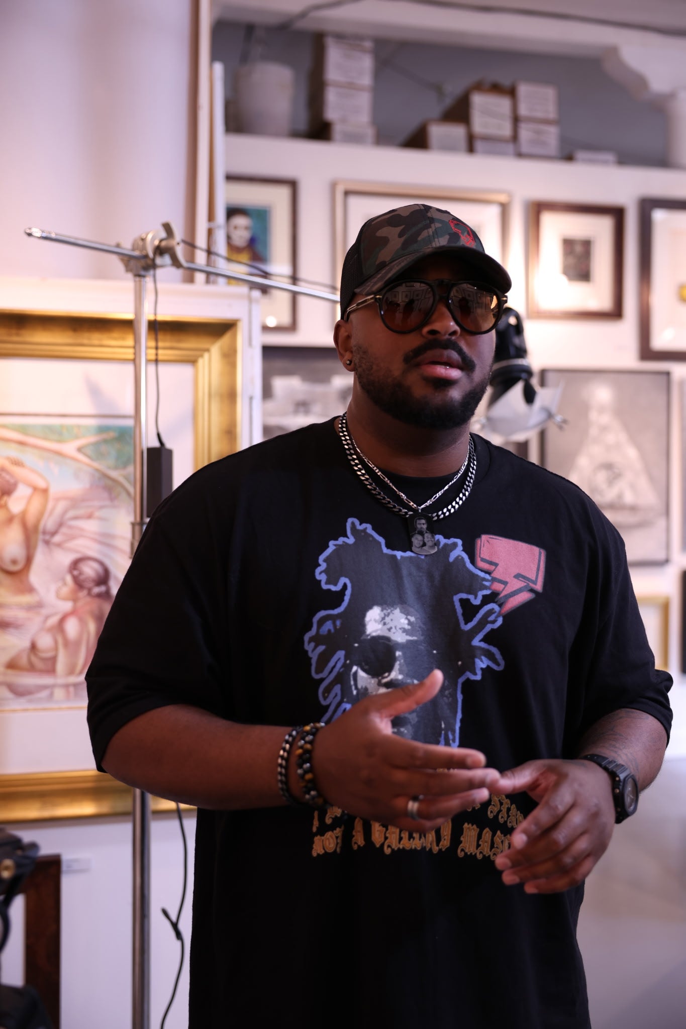 Not Just A Black Artist - Oversized Heavyweight T-shirt